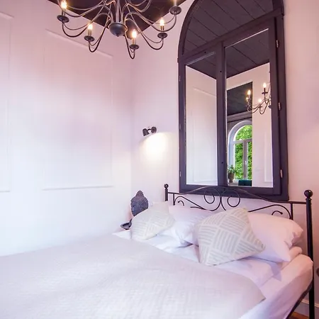 Apartment Pomorska Loft